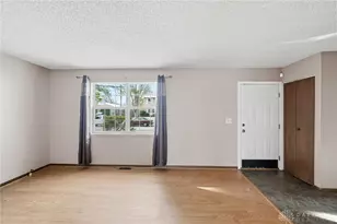 1619 Carriage St, Middletown, OH 45044 - Photo 9