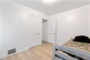 3648 W Siebenthaler Ave, Dayton, OH 45406 - Photo 17