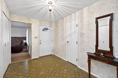 808 Fairgrove Way, Trotwood, OH 45426 - Photo 5