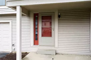 2389 Fieldstone Cir, Fairborn, OH 45324 - Photo 5