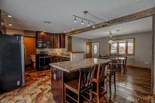 59 England Dr, Eaton, OH 45320 - Photo 5