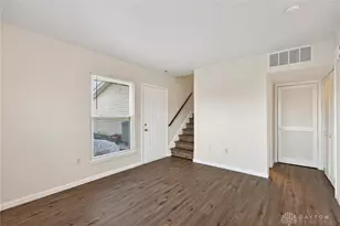 1218 Robbins Run Ct, Dayton, OH 45458 - Photo 9