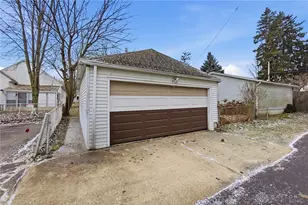 305 E Siebenthaler Ave, Dayton, OH 45405 - Photo 21