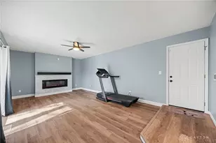 141 Saundra Ct, Dayton, OH 45430 - Photo 27