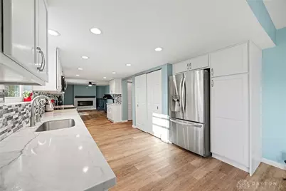 141 Saundra Court, Dayton, OH 45430 - Photo 9