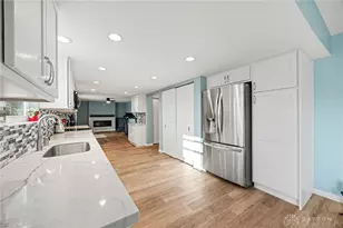 141 Saundra Ct, Dayton, OH 45430 - Photo 9