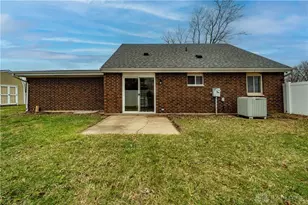 401 Kings Chapel Dr, Troy, OH 45373 - Photo 33