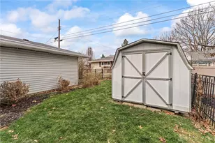 861 Gardner Rd, Dayton, OH 45429 - Photo 33