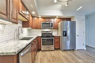 6412 Rosecrest Dr, Butler Twp, OH 45414 - Photo 13