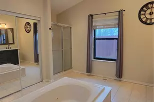 8940 Willowgate Ln, Huber Heights, OH 45424 - Photo 7