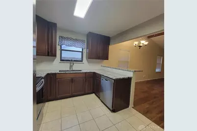 8940 Willowgate Lane, Huber Heights, OH 45424 - Photo 5