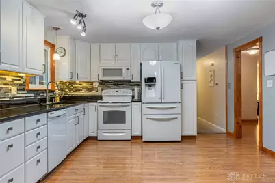 712 Rockhill Avenue, Kettering, OH 45429 - Photo 9