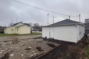 457 W Wood St, Versailles, OH 45380 - Photo 17