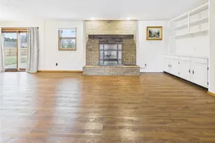 126 Royal Oaks Dr, Greenville, OH 45331 - Photo 3