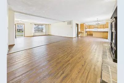 126 Royal Oaks Drive, Greenville, OH 45331 - Photo 7