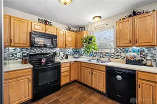 8737 Appleridge Ct, Franklin, OH 45005 - Photo 17