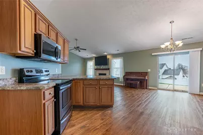 4810 Belmont Place, Huber Heights, OH 45424 - Photo 9