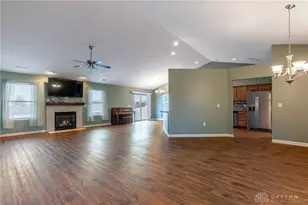 4810 Belmont Pl, Huber Heights, OH 45424 - Photo 7