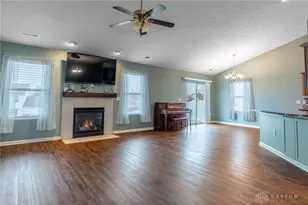 4810 Belmont Pl, Huber Heights, OH 45424 - Photo 5