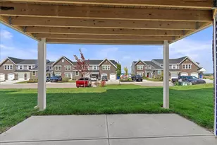 431 Bandon Dunes Ct, Turtlecreek Twp, OH 45036 - Photo 27