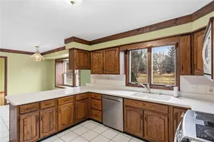 9644 Bridlewood Trail, Dayton, OH 45458 - Photo 17