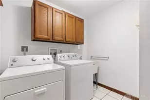 9644 Bridlewood Trail, Dayton, OH 45458 - Photo 23