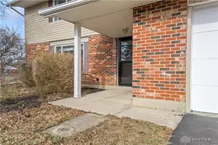 4901 Wakeview Ct, Dayton, OH 45424 - Photo 5