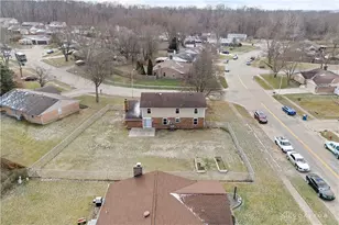 4901 Wakeview Ct, Dayton, OH 45424 - Photo 3