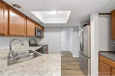 287 Bedford Glen Lane #27, Springdale, OH 45246 - Photo 9