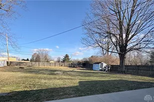 1900 N Belleview Dr, Bellbrook, OH 45305 - Photo 21