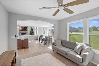 2054 Prestwick Bend, Miamisburg, OH 45342 - Photo 17