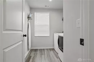 1898 Charles Ct, Dayton, OH 45439 - Photo 41