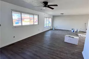 5572 Shady Oak St, Huber Heights, OH 45424 - Photo 11