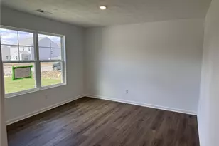 1704 Chevington Chase, Tipp City, OH 45371 - Photo 5
