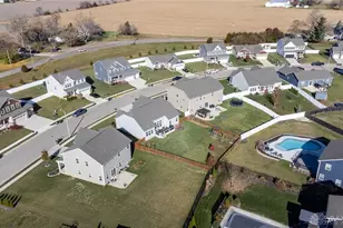 1112 Red Maple Dr, Troy, OH 45373 - Photo 41