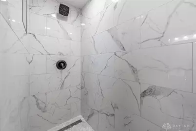 222 E Social Row Road, Washington Twp, OH 45458 - Photo 17