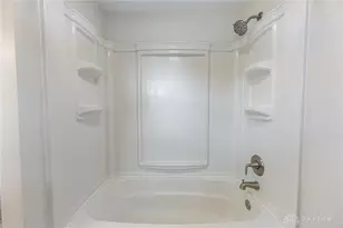 222 E Social Row Rd, Washington Twp, OH 45458 - Photo 21