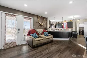 930 N Bickett Rd, Xenia, OH 45385 - Photo 33