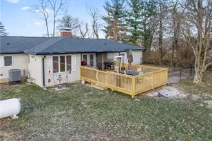 930 N Bickett Rd, Xenia, OH 45385 - Photo 21