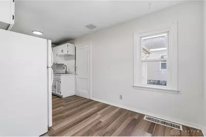 2942 Melbourne Avenue, Dayton, OH 45417 - Photo 9