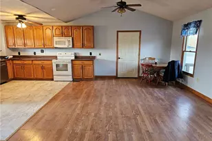 43 Hidden Creek Dr, Jamestown Vlg, OH 45335 - Photo 5