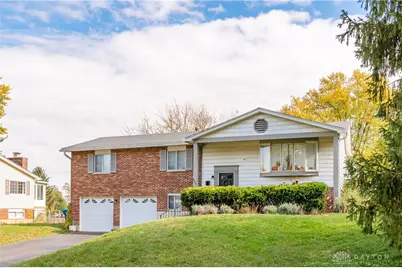 852 Crestmont Drive, Beavercreek, OH 45431 - Photo 3