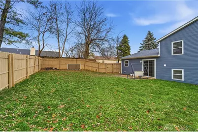 2764 Highland Village Lane, Miamisburg, OH 45342 - Photo 33