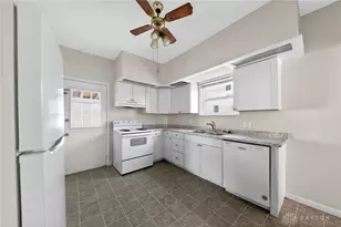 11 Lutz Ave, Dayton, OH 45420 - Photo 9