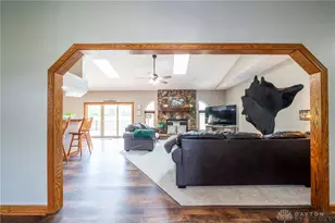 5152 S Tecumseh Rd, Springfield, OH 45502 - Photo 3