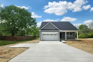 1565 N Fairfield Rd, Beavercreek, OH 45432 - Photo 3