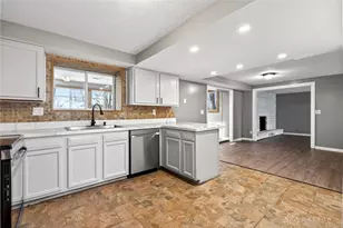 6308 Hemingway Rd, Dayton, OH 45424 - Photo 23