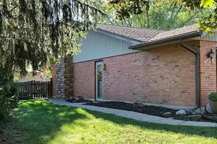 892 Hyde Park Dr, Dayton, OH 45429 - Photo 25