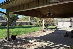 892 Hyde Park Dr, Dayton, OH 45429 - Photo 27