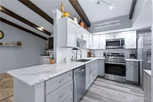 6085 N Quinella Way, Centerville, OH 45459 - Photo 15